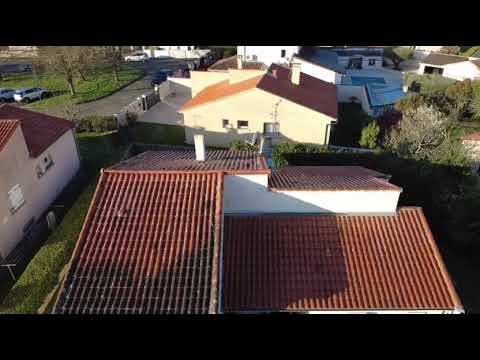 Vue aérienne d'un chantier de toiture Laffont Rénovation
